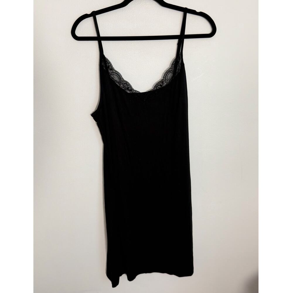 Zephyra Black Knee Length Gown size large